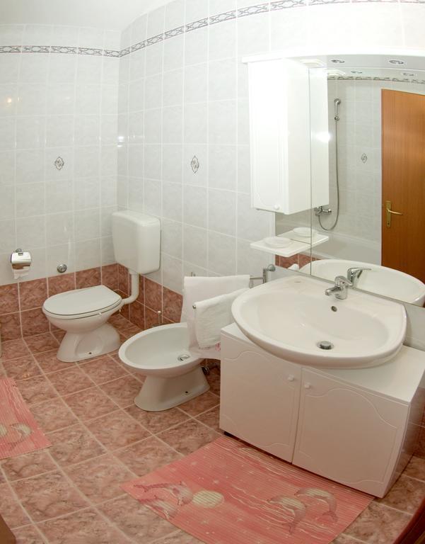 Holiday Home Magnolia Tar-Vabriga Phòng bức ảnh