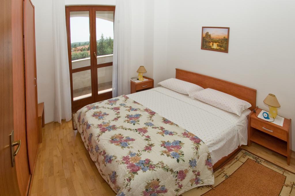 Holiday Home Magnolia Tar-Vabriga Phòng bức ảnh