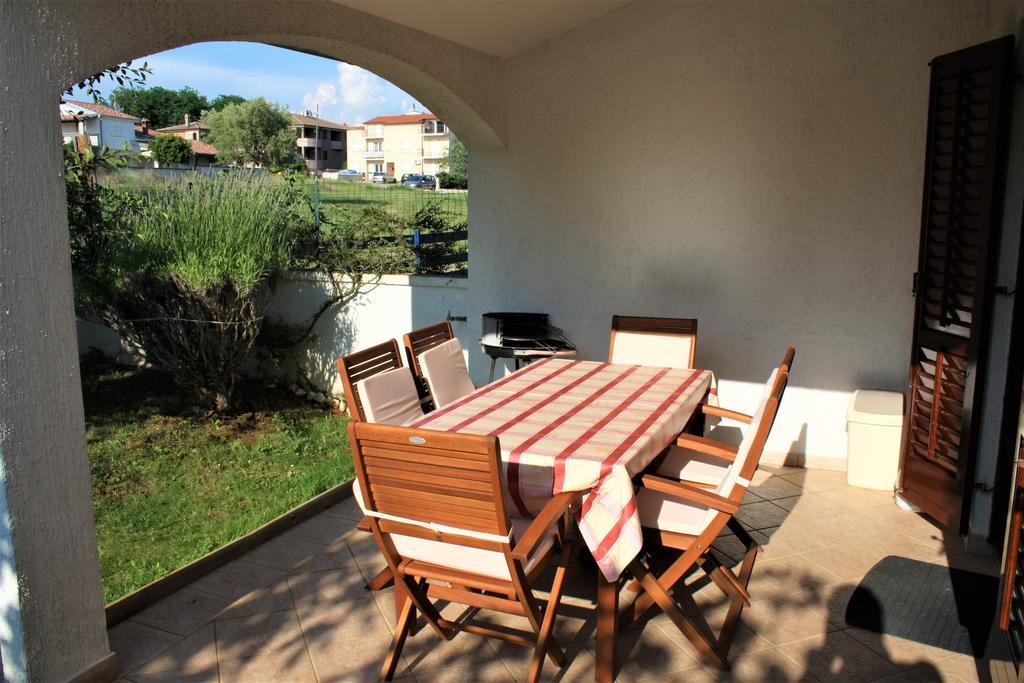 Holiday Home Magnolia Tar-Vabriga Ngoại thất bức ảnh